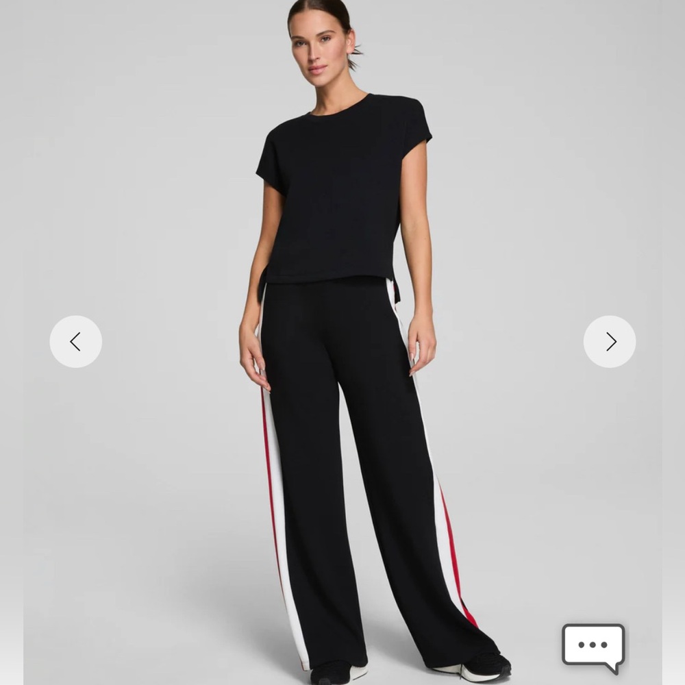SPANX AirEssentials®
Colorblock Wide Leg Track Pant  Size Petite Large.  NWT.